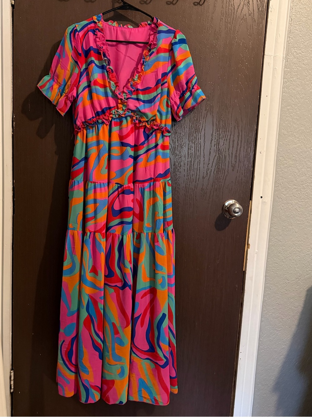 Colorful Ruffle V-Neck Maxi Dress Size M